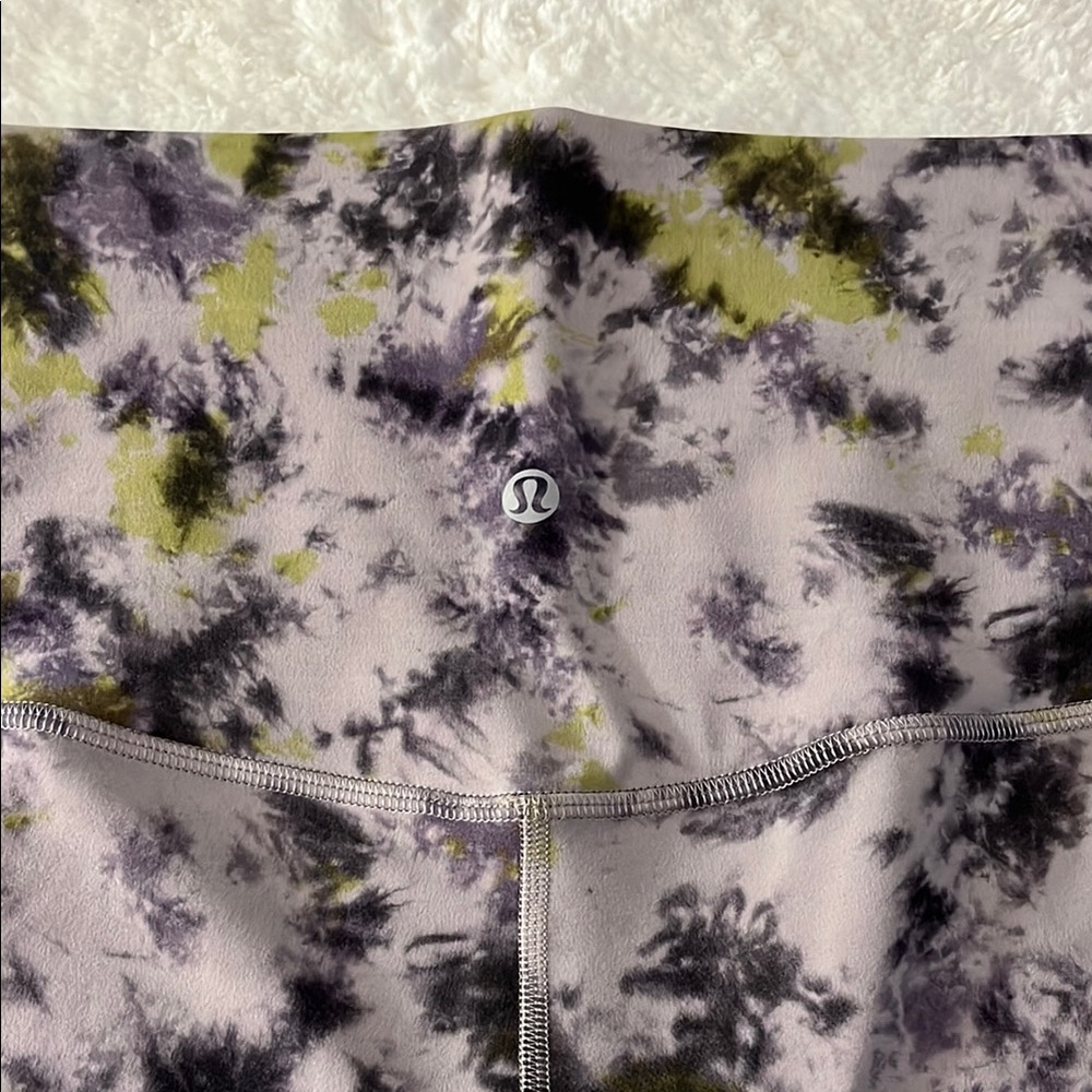 Lululemon Cloudy Tie-Dye Leggings Size 16 Gently worn Approx 28 inch inseam